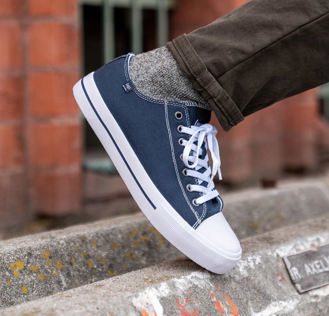 Men's Stagger Lo Sneaker - Image 4