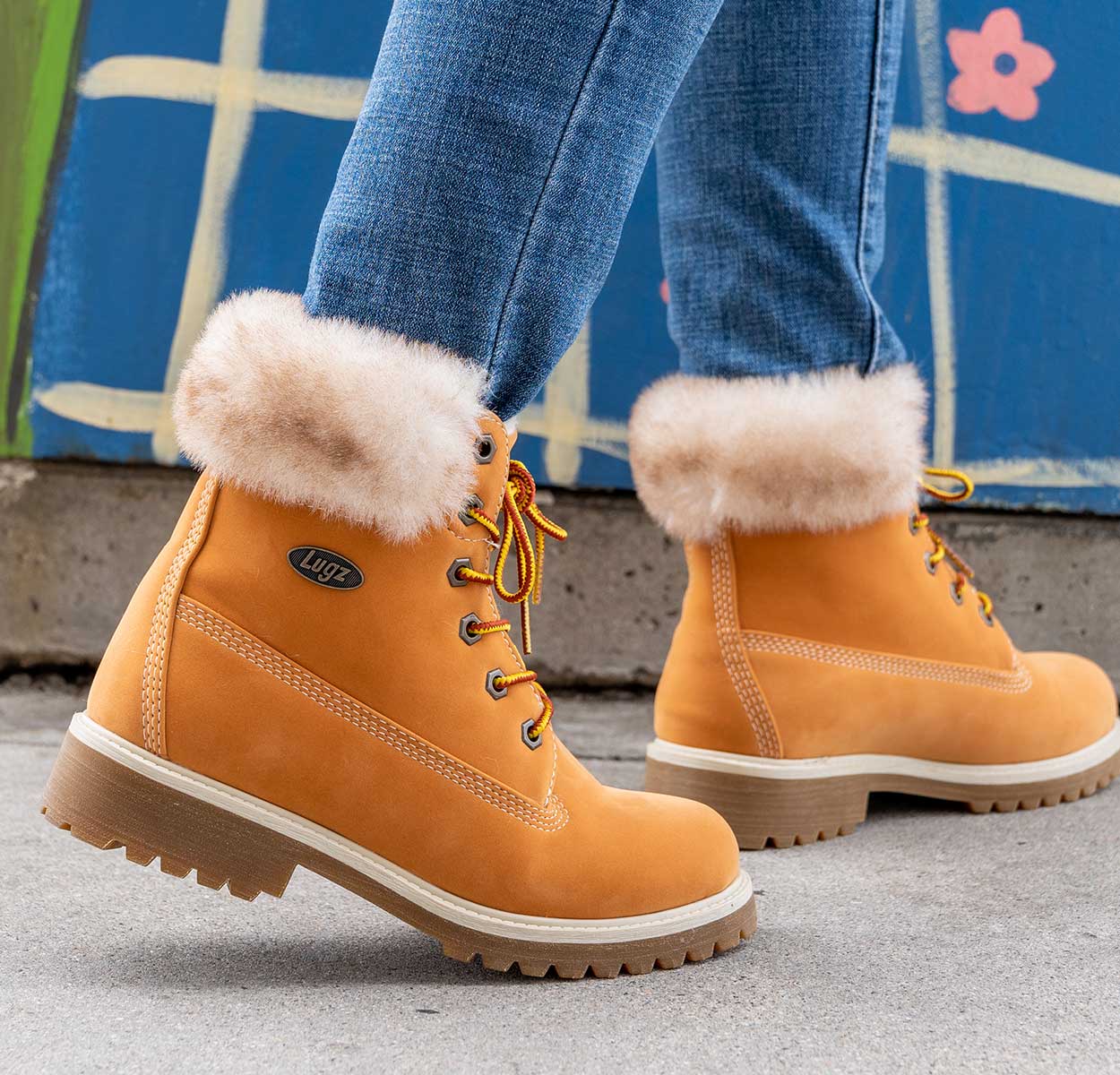 Women's Convoy Fur 6 Inch Boot - Image 3